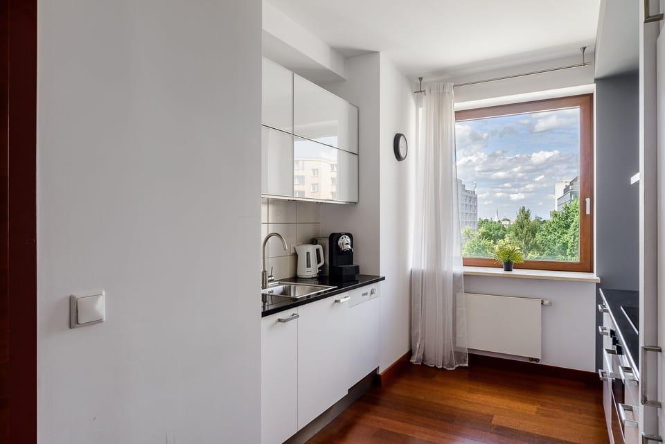 Apartment | Private kitchen | Full-size fridge, microwave, oven, stovetop