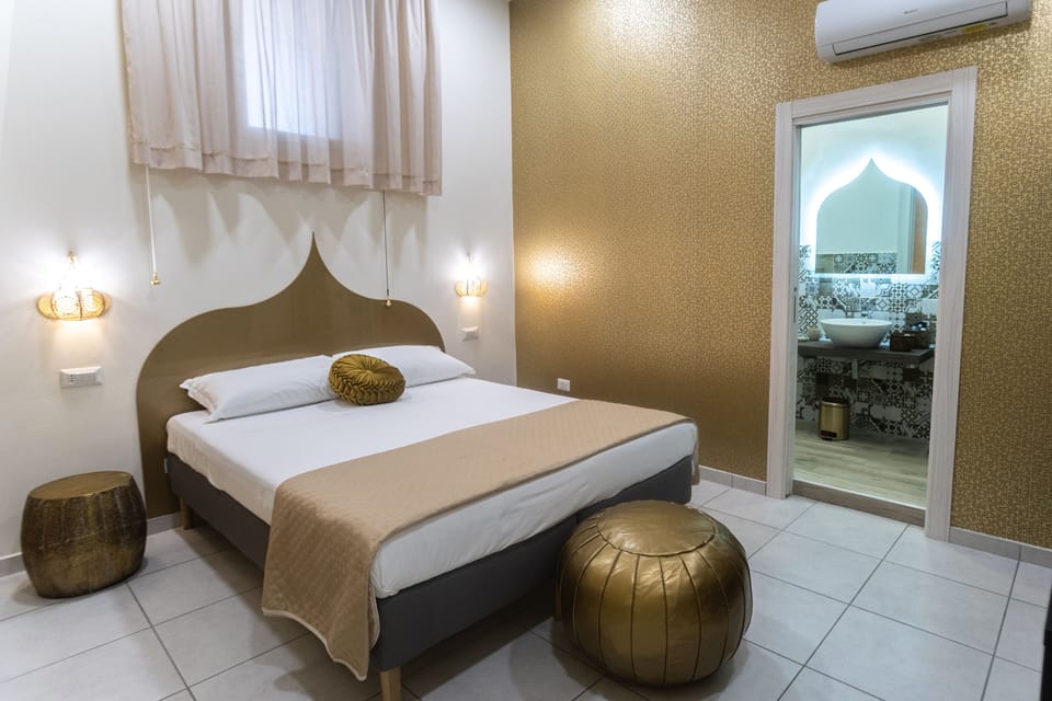 Standard Room | 1 bedroom, premium bedding, down comforters, desk