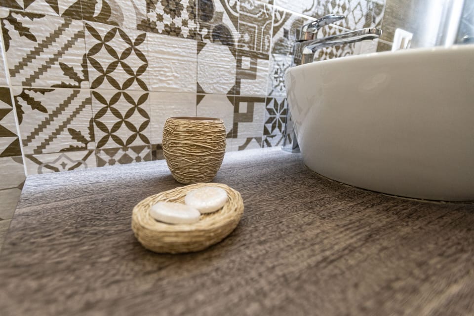 Standard Room | Bathroom | Free toiletries, hair dryer, bidet, soap