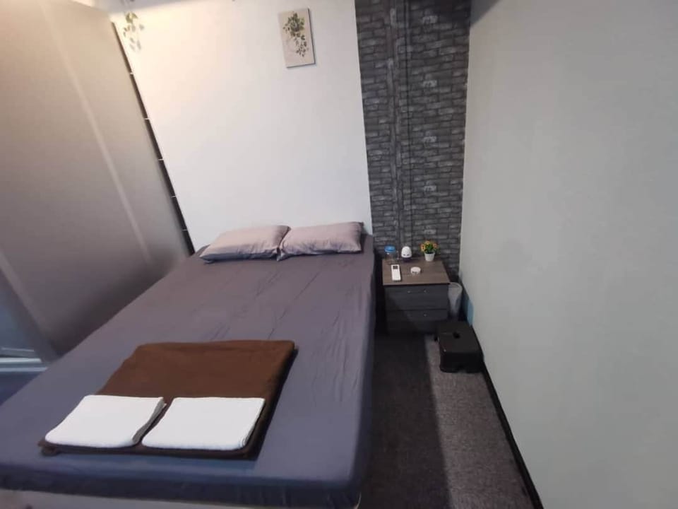 Economy Room, 1 Double Bed | Iron/ironing board, free WiFi
