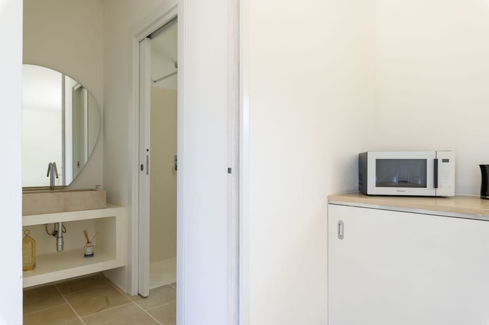 Basic Villa | Microwave