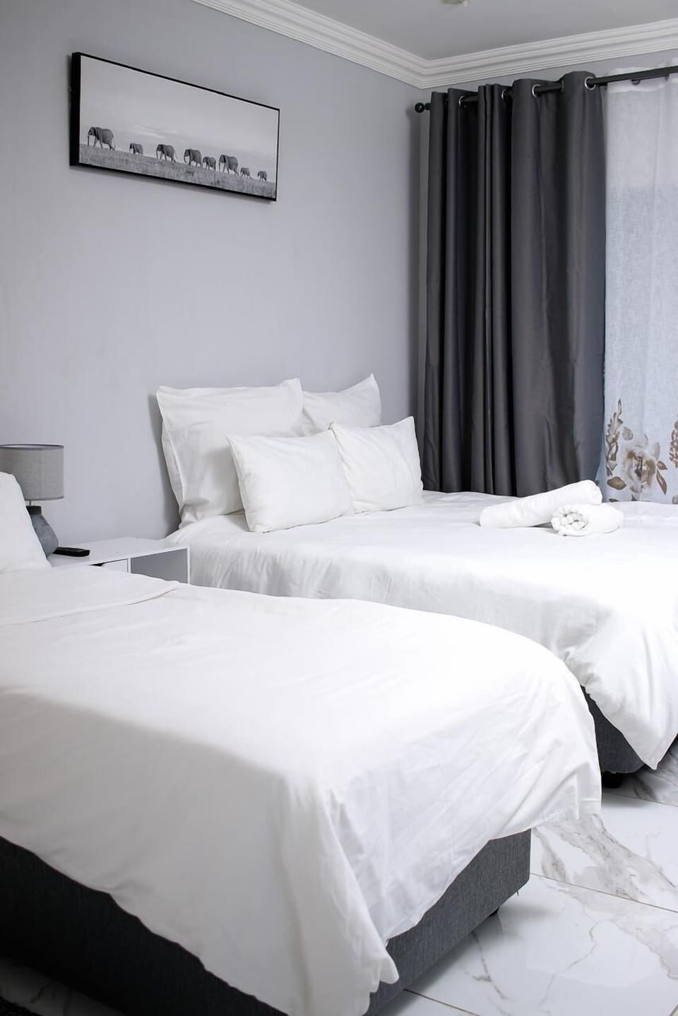Deluxe Room, 3 Twin Beds, Balcony | Soundproofing, iron/ironing board, free WiFi
