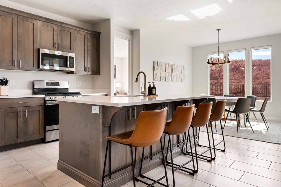 House, 5 Bedrooms | Private kitchen | Coffee/tea maker, fridge, oven, toaster