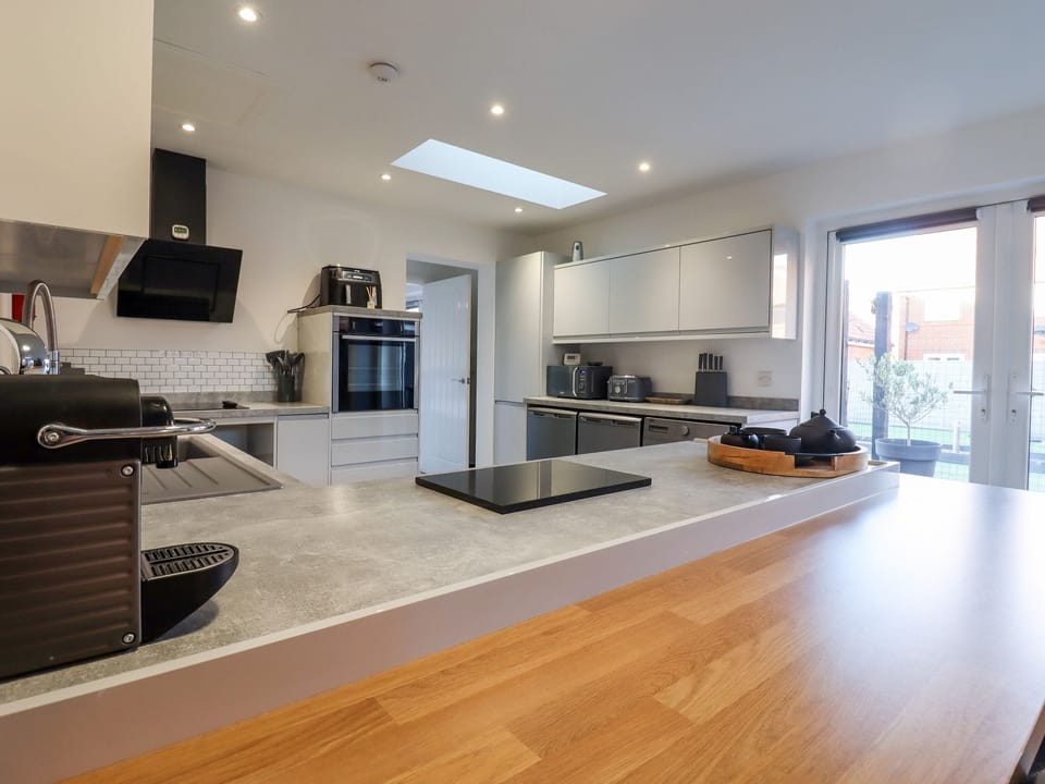 Fridge, dishwasher, electric kettle, toaster