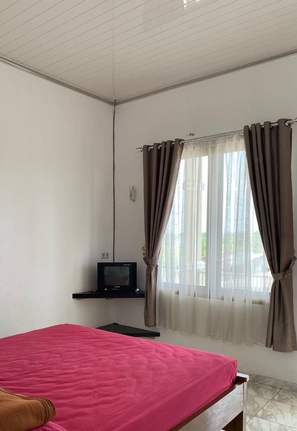 Standard Double Room | WiFi (free), bed sheets