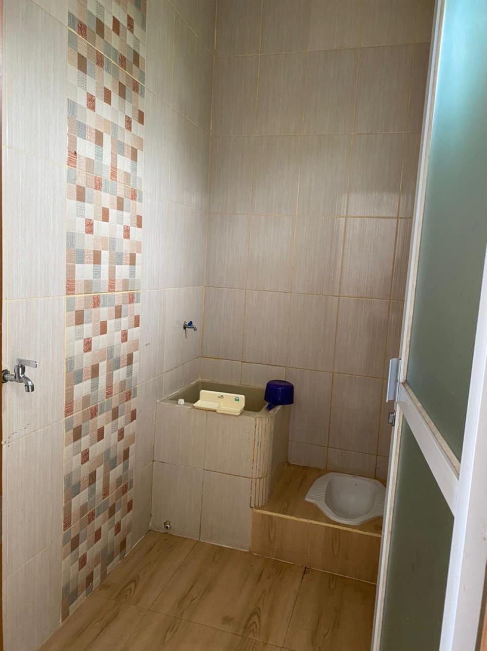 Standard Double Room | Bathroom | Shower, soap