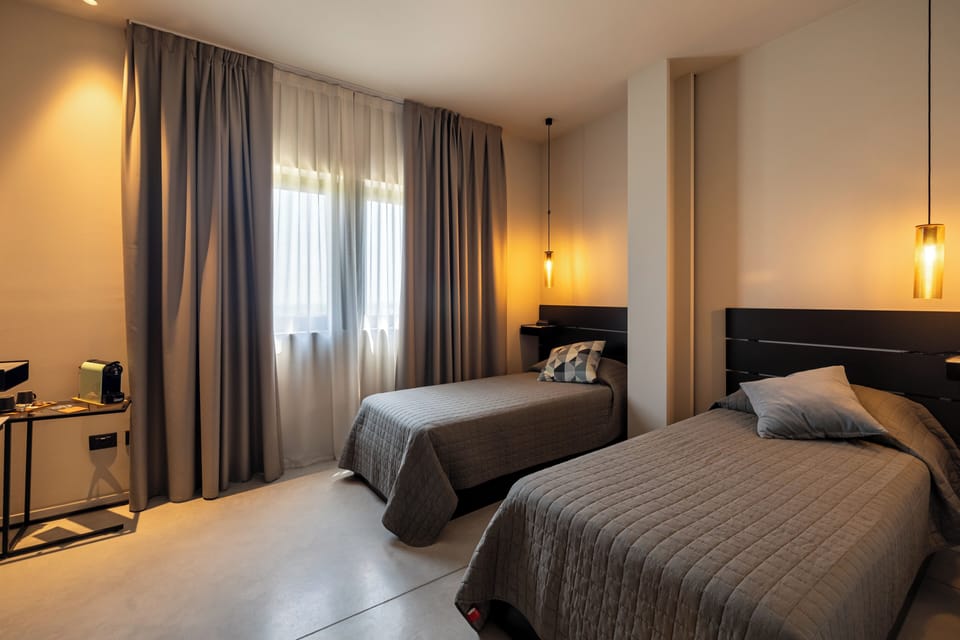 Basic Twin Room | Free WiFi, bed sheets