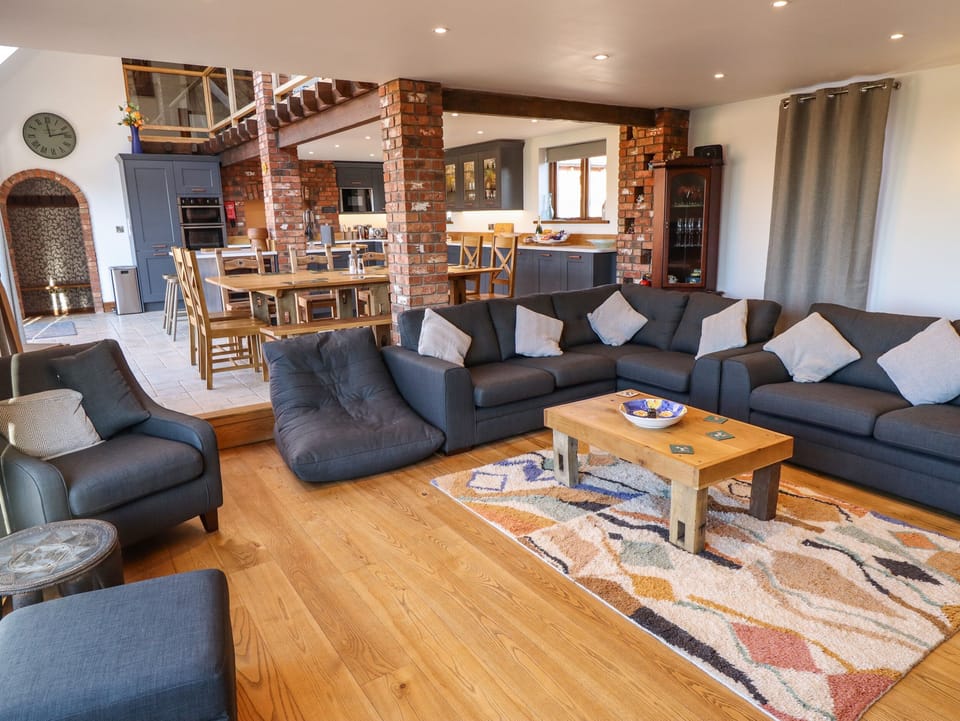 Cottage | Interior