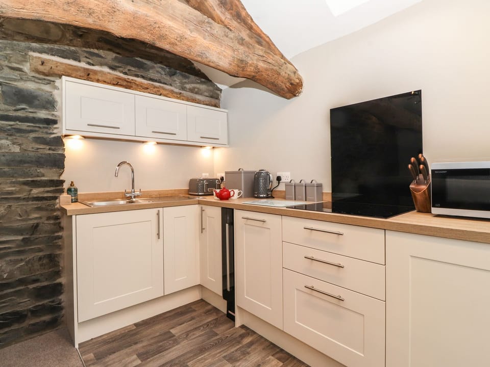 Fridge, dishwasher, electric kettle, toaster