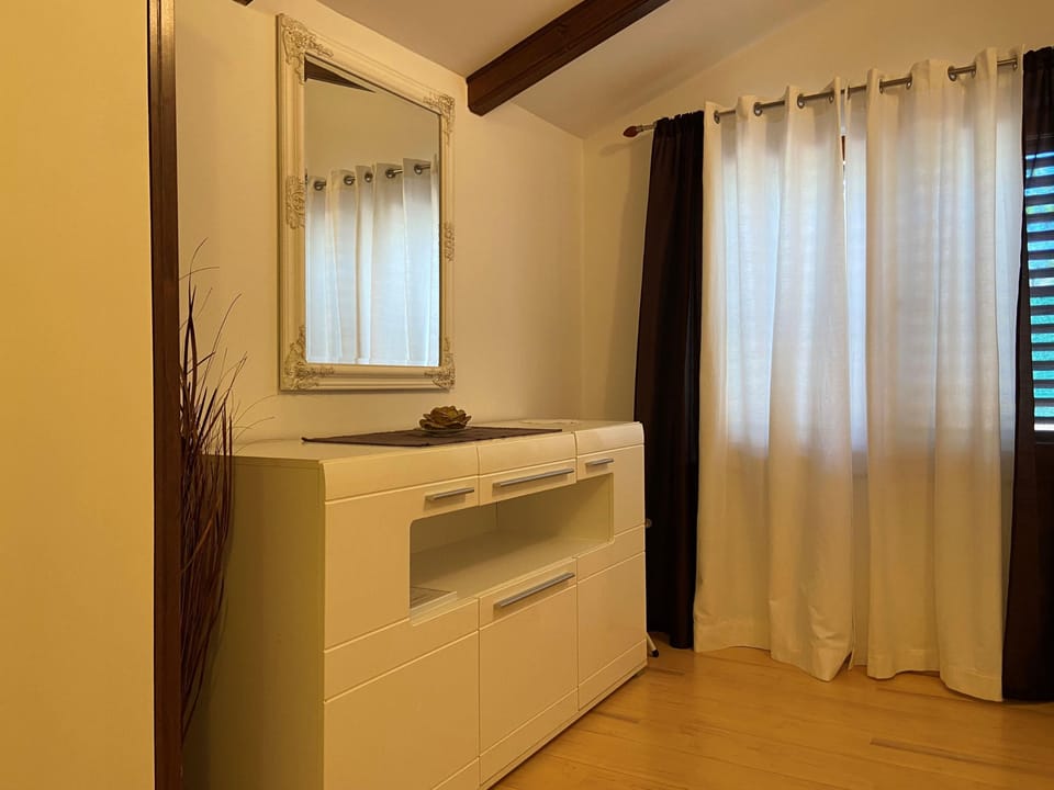Apartment | 1 bedroom, iron/ironing board, WiFi (free), bed sheets