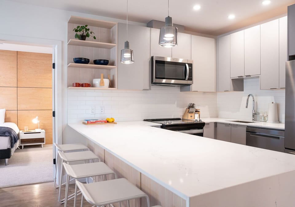 Condo | Private kitchen | Coffee/tea maker, full-size fridge, microwave, oven