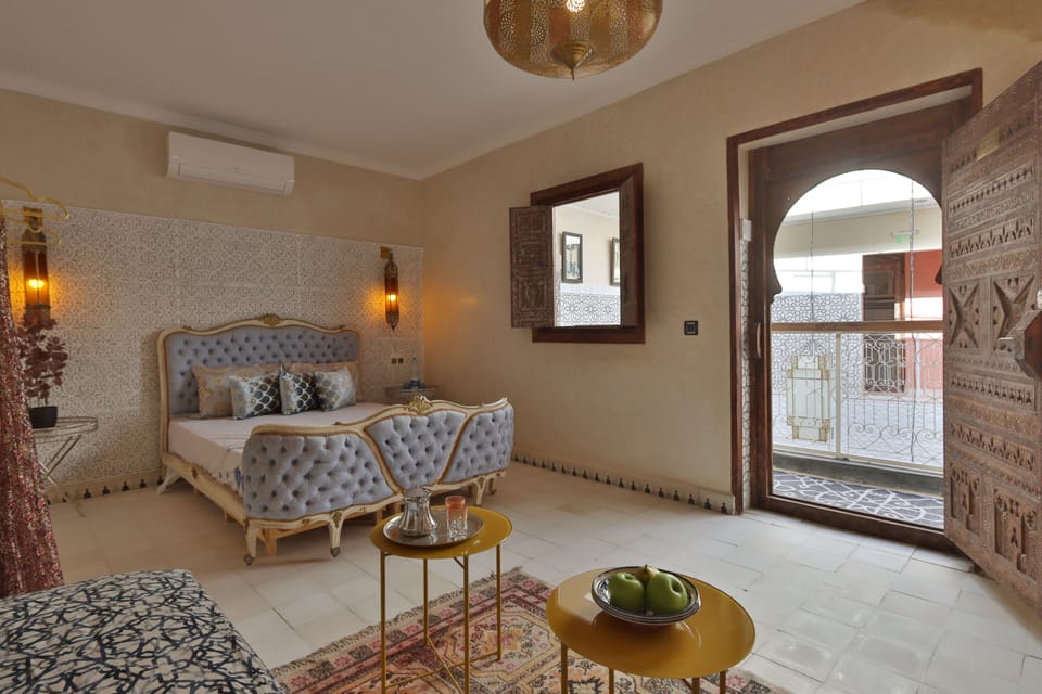 Superior Townhome | 7 bedrooms, Egyptian cotton sheets, premium bedding, down comforters
