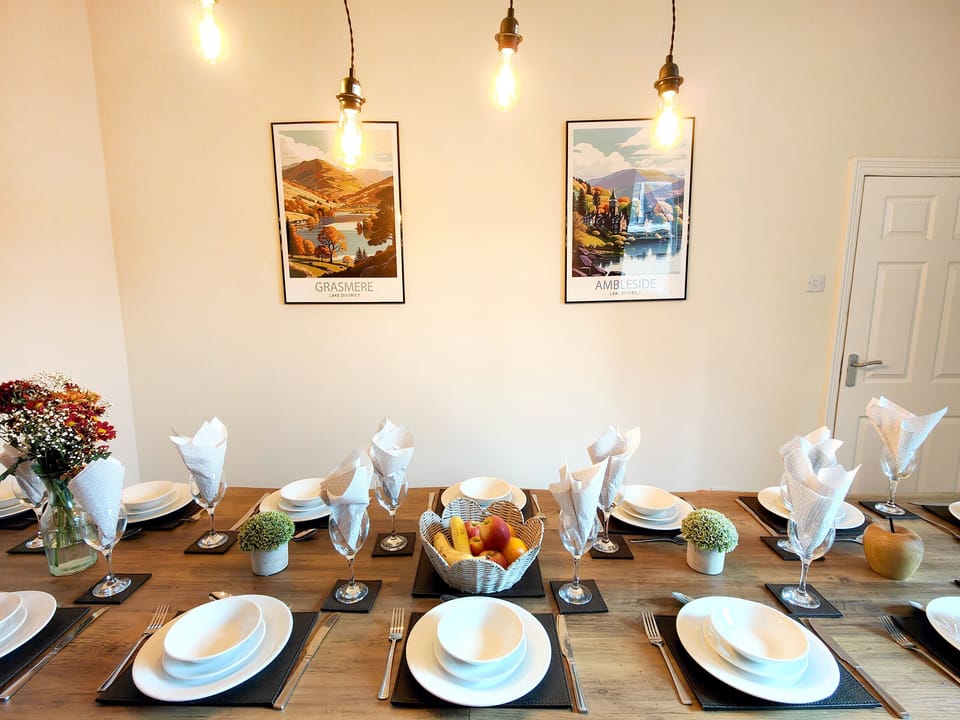 Cottage | Dining