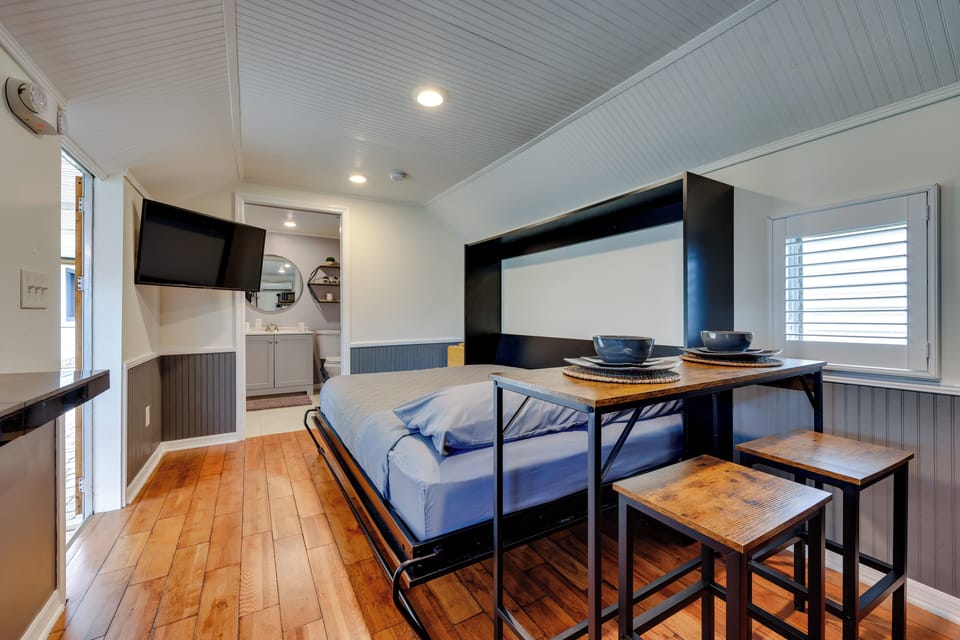 Apartment (0 Bedroom) | Interior