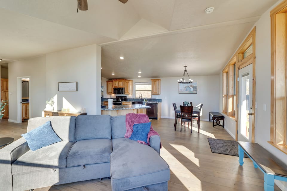 House (2 Bedrooms) | Interior