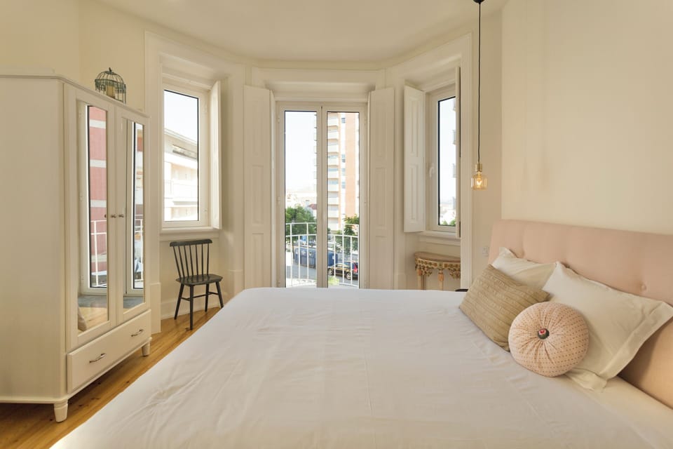 Double Room, 1 Queen Bed, Balcony, Garden View | Premium bedding, individually decorated, individually furnished