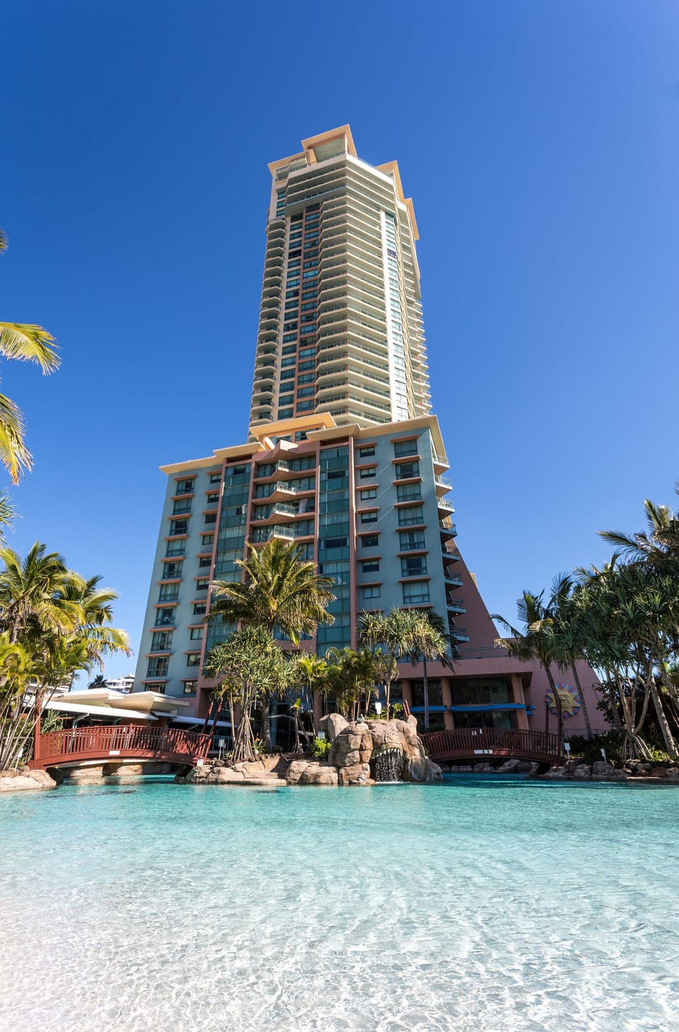 Club Wyndham Crown Towers Hotel in Surfers Paradise Boulevard