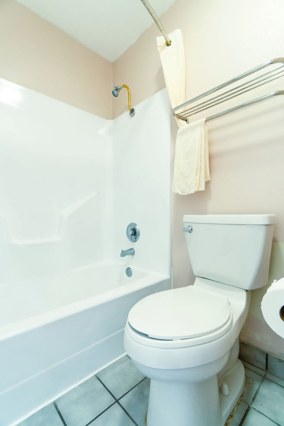 Room, 2 Queen Beds | Bathroom | Free toiletries, towels