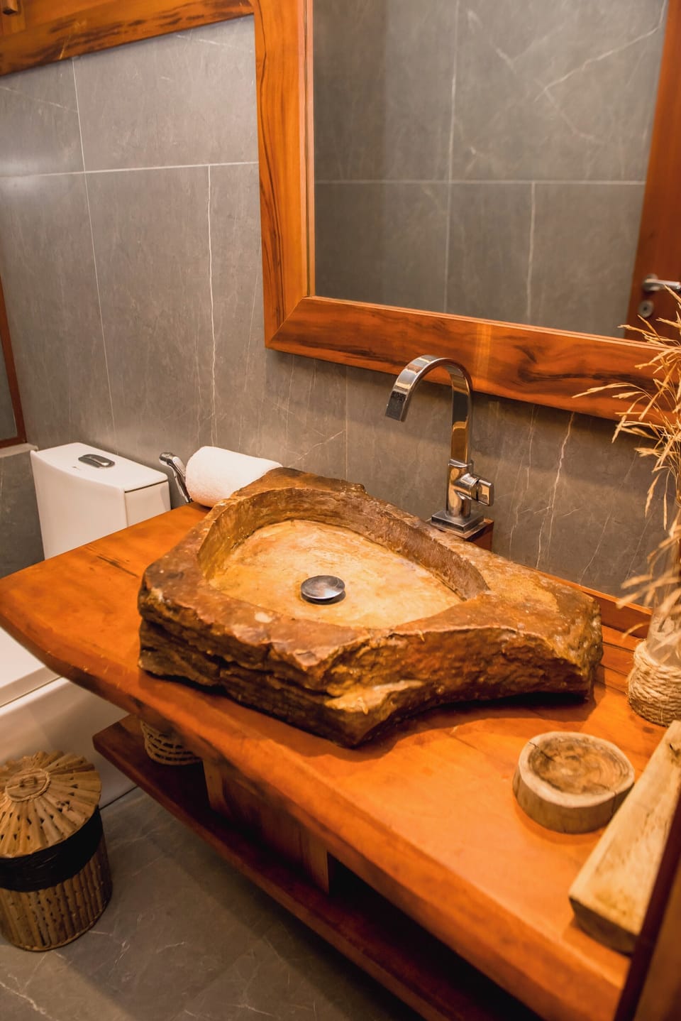 Deluxe Room, Sea View | Bathroom | Bathtub, jetted tub, hair dryer, bathrobes