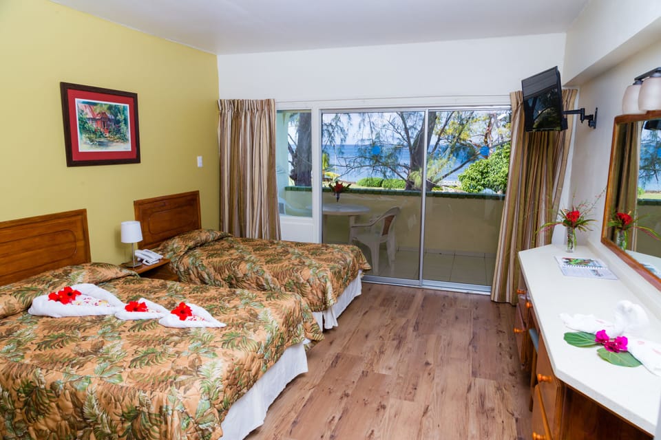 Basic Double Room | Blackout drapes, iron/ironing board, WiFi (free)