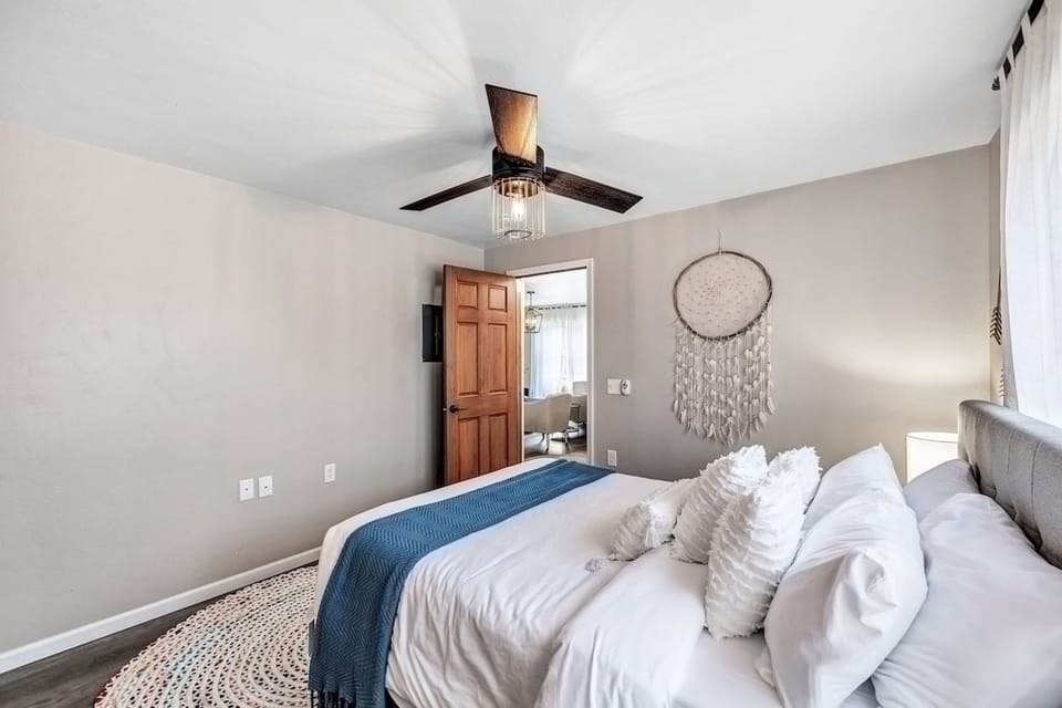 Newly Renovated-across the Street From Von Stiehl Apartment in Algoma