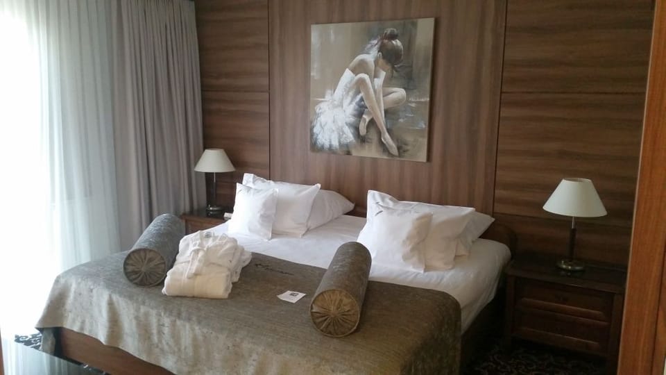 Junior Suite | Premium bedding, minibar, in-room safe, desk