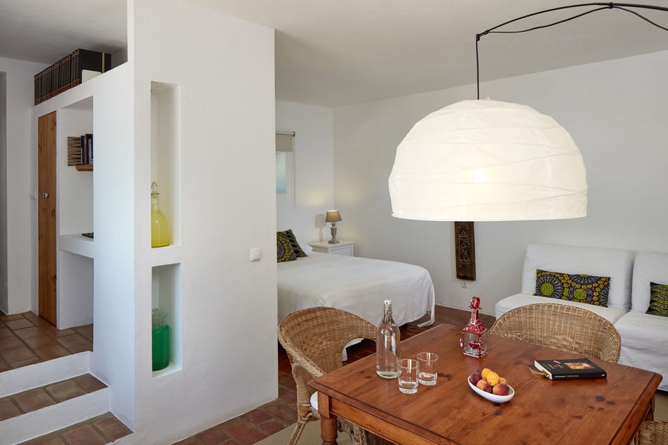 Double Room, Terrace | Individually decorated, individually furnished, desk, laptop workspace