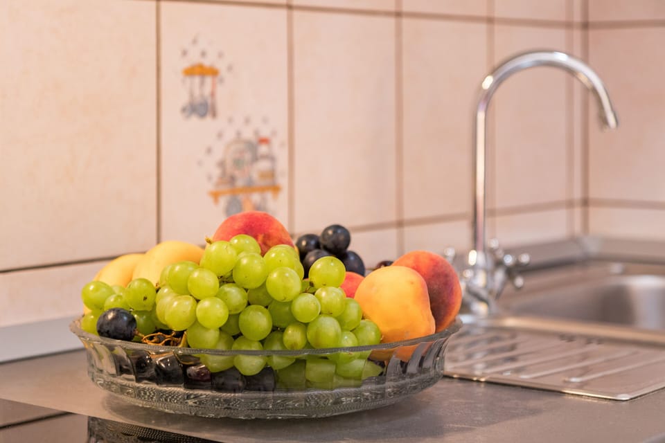 Classic Apartment | Private kitchen | Fridge, oven, stovetop, coffee/tea maker