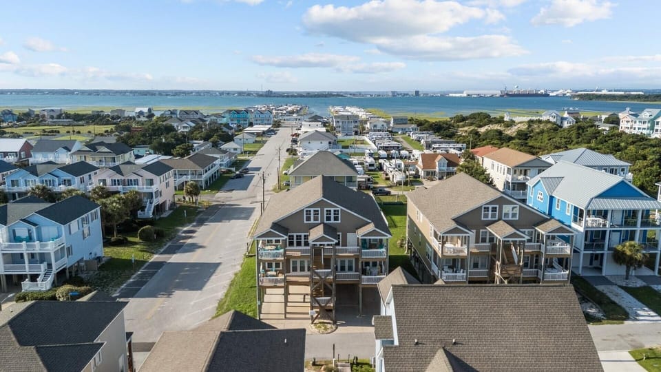 Condo, 3 Bedrooms | Aerial view