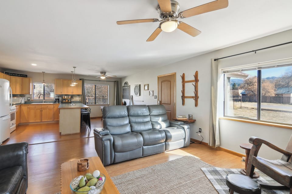 Cottage (2 Bedrooms) | Interior