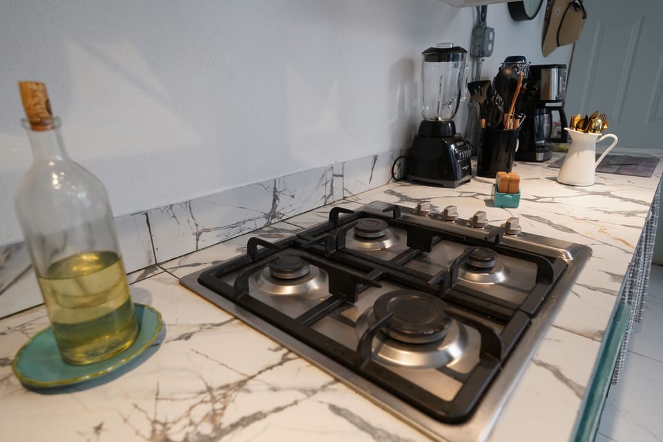 Deluxe Duplex, 2 Bedrooms, 2 Bathrooms, Garden Area | Private kitchen