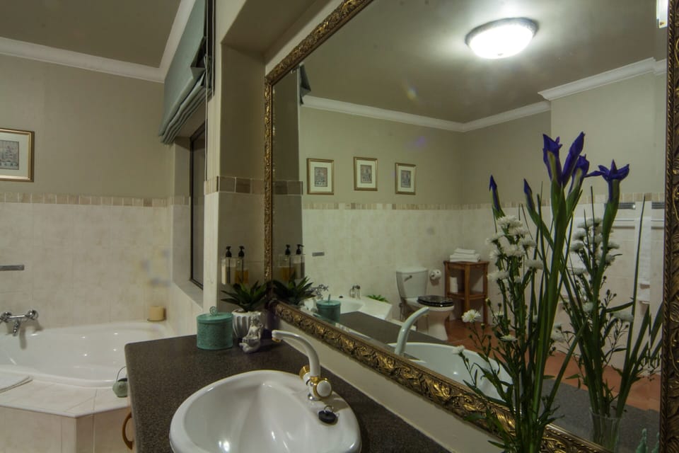 Casa Mia Guesthouse Bed and Breakfast in Cape Town