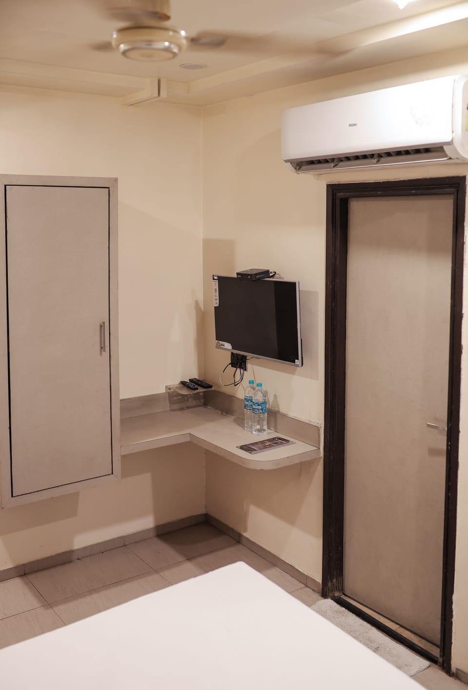 Deluxe Room | Blackout drapes, soundproofing