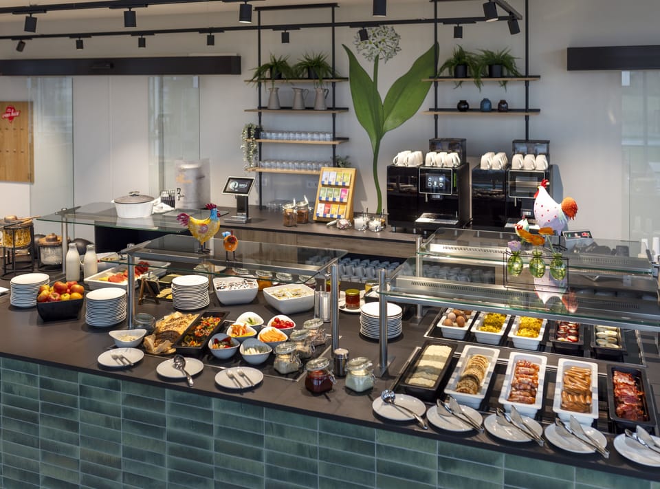 Daily buffet breakfast for a fee