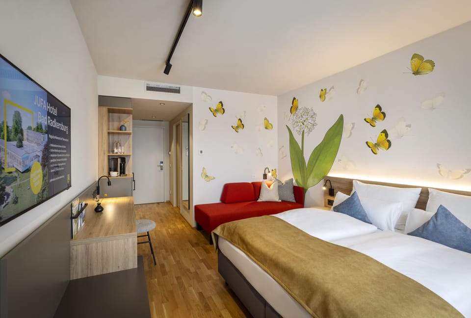 Superior Double Room | In-room safe, desk, blackout drapes, free WiFi