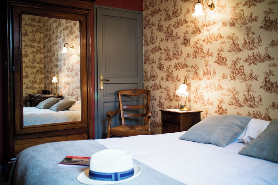 Comfort Double Room | Desk, free WiFi, bed sheets