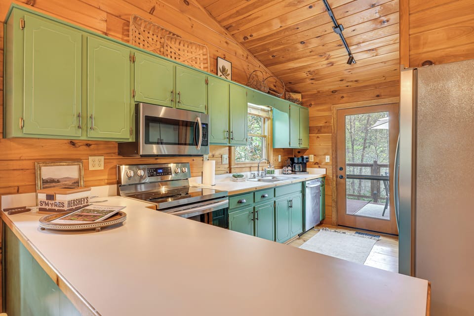 House (2 Bedrooms) | Interior