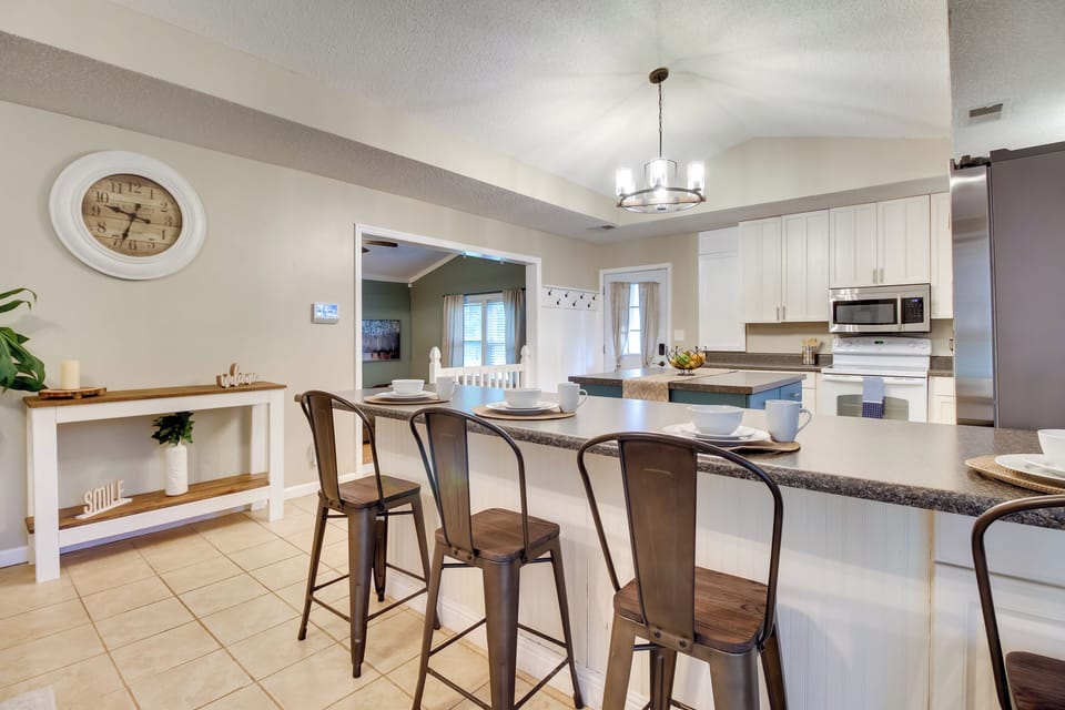 House (3 Bedrooms) | Interior