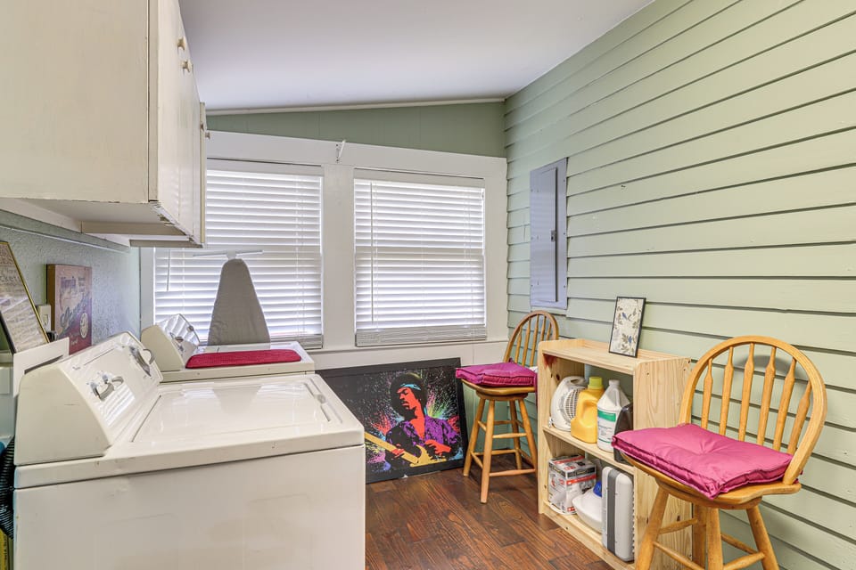 House (2 Bedrooms) | Interior