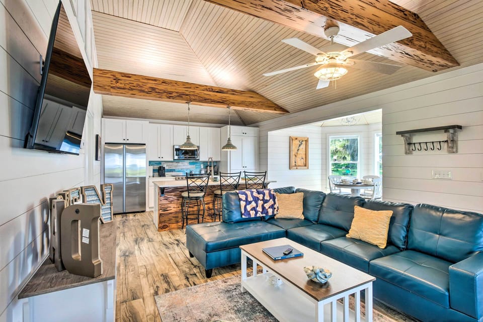 Cottage (2 Bedrooms) | Interior
