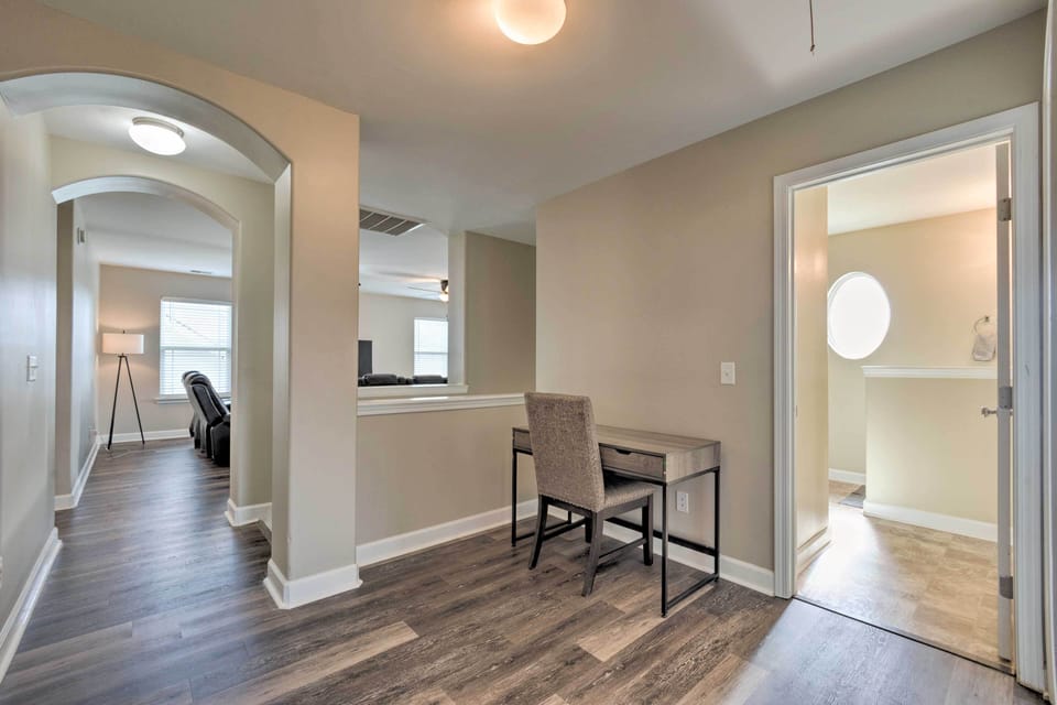 House (5 Bedrooms) | Interior