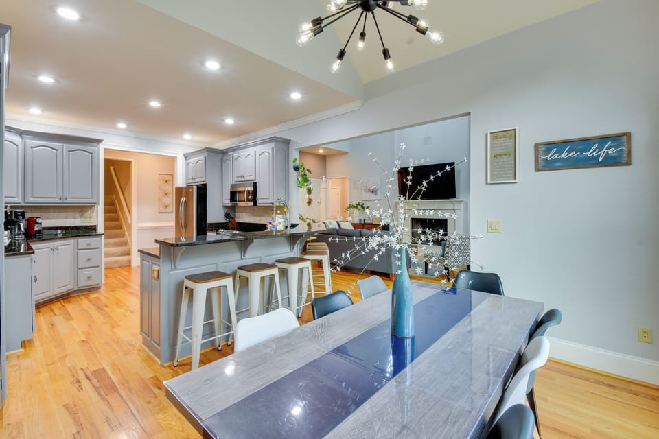 House (Multiple Bedrooms) | Interior