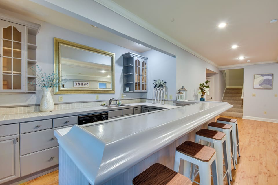 House (Multiple Bedrooms) | Interior