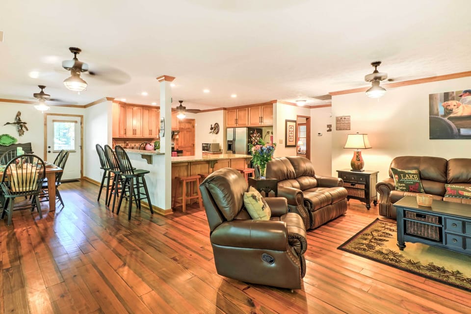 House (2 Bedrooms) | Interior