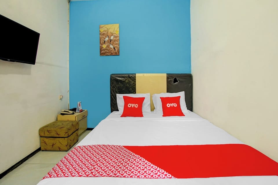 Standard Double Room | Desk, free WiFi, bed sheets