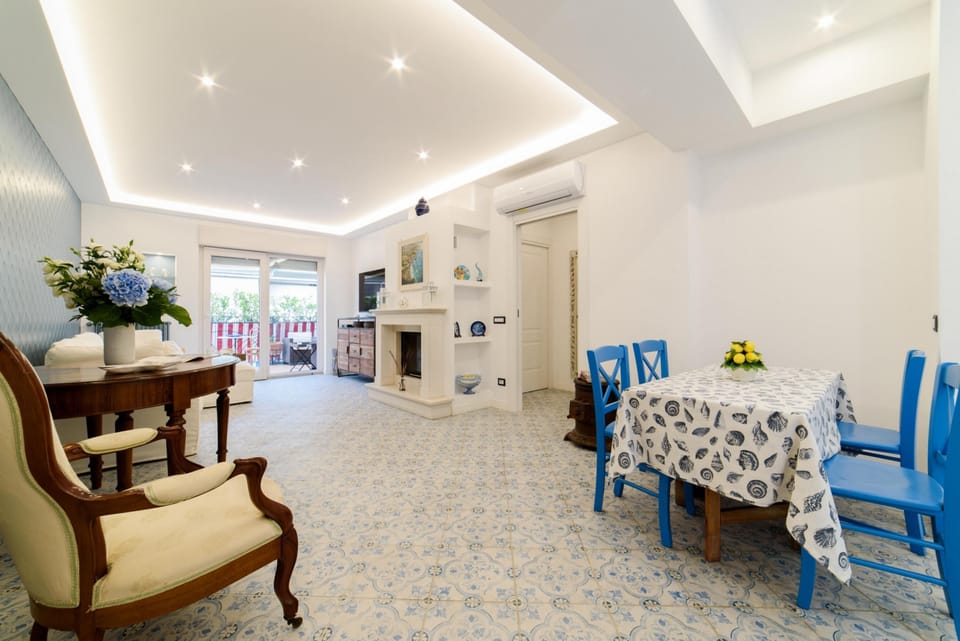 Apartment, Smoking | 3 bedrooms