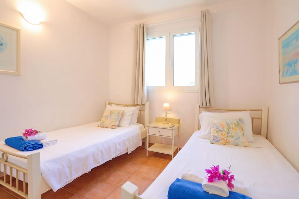 House, Smoking | 2 bedrooms