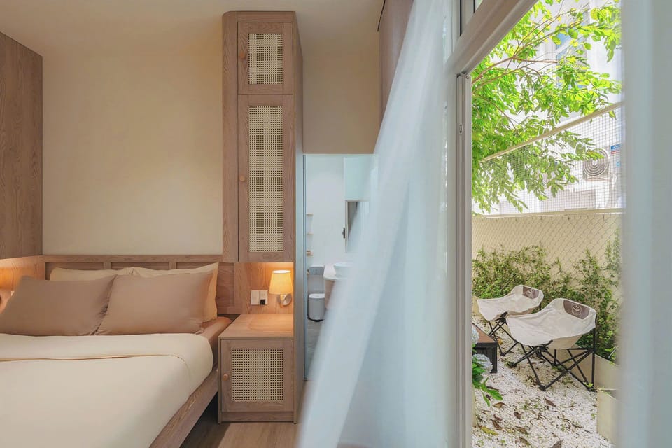 Superior Double Room | Premium bedding, individually furnished, desk, blackout drapes