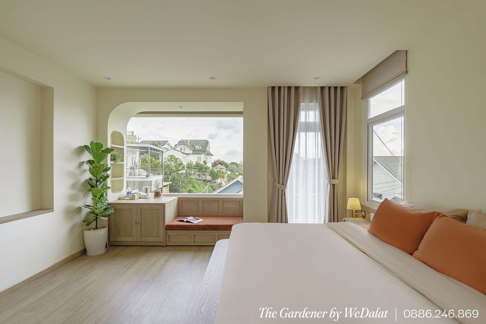 Deluxe Double Room | Premium bedding, individually furnished, desk, blackout drapes