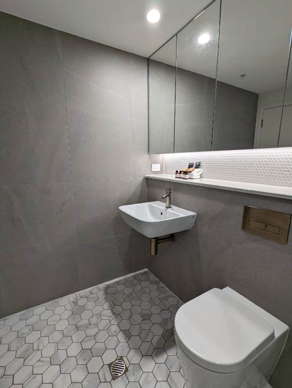 Standard Apartment, 1 Bedroom | Bathroom